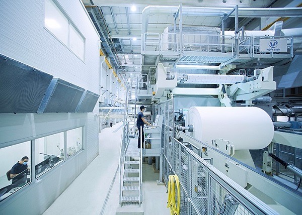 Potpuno automatizovana ANDRITZ proizvodna linija maramica za papir visokog kvaliteta. Ljubaznošću Danijela Vegela.