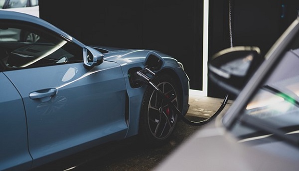 Punjenje e-automobila u Audi centru generalno traje između 20 i 30 minuta. Ljubaznošću kompanije Audi.